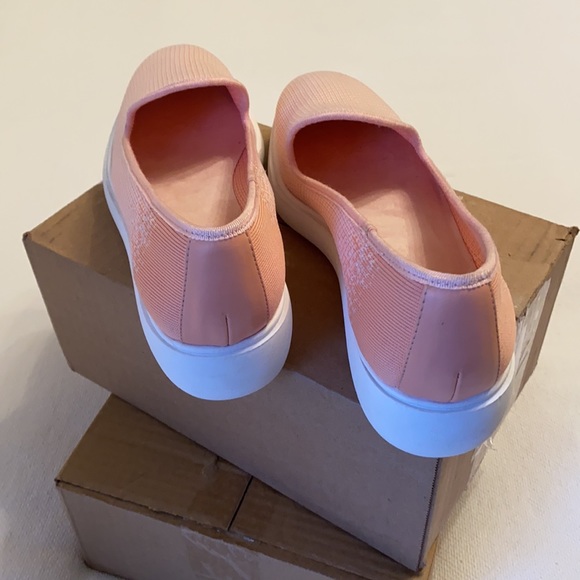 NEW Isaac Mizrahi shoe - Picture 3 of 4